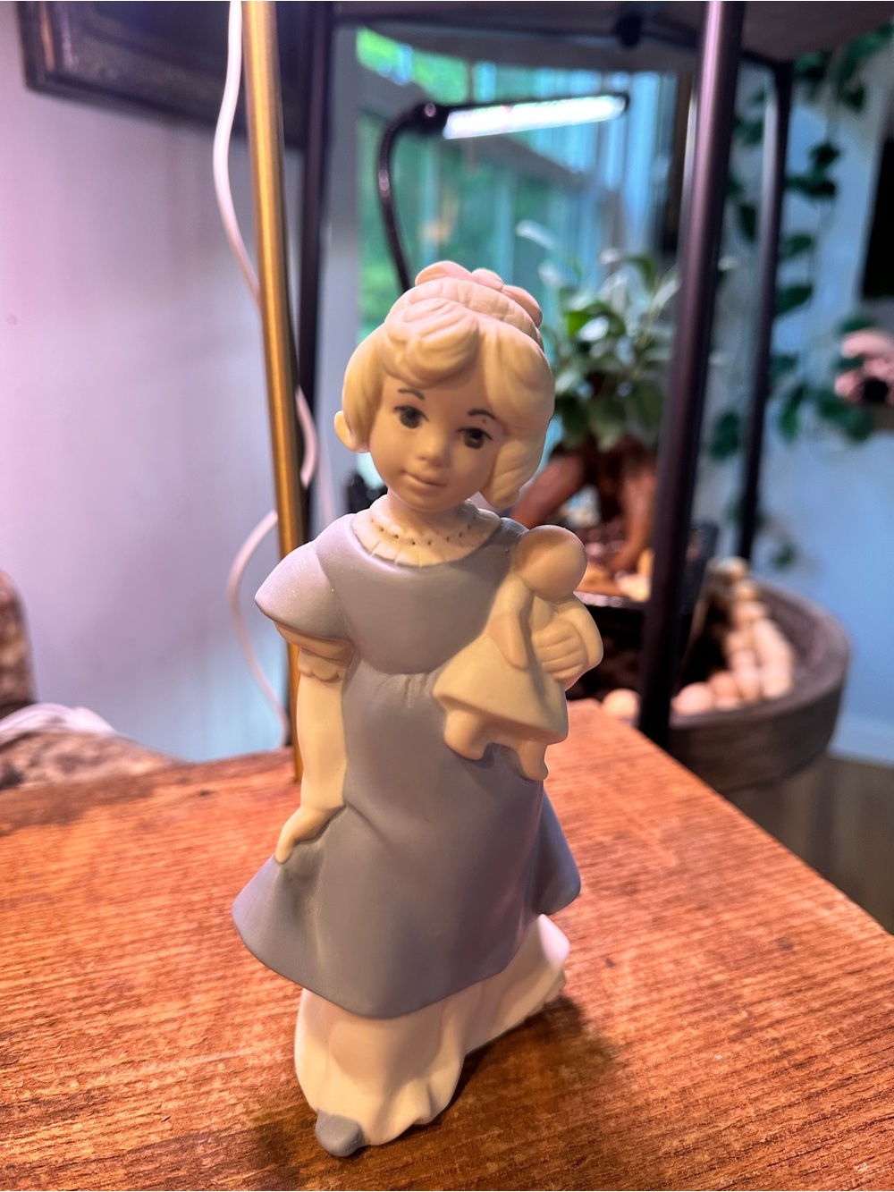 Matte Porcelain figurine Girl with Doll Rex Valencia